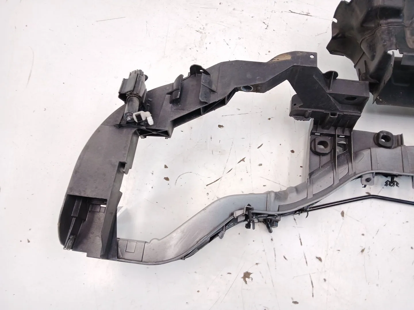 Coraza Frontal Interior para Ford Focus Iii