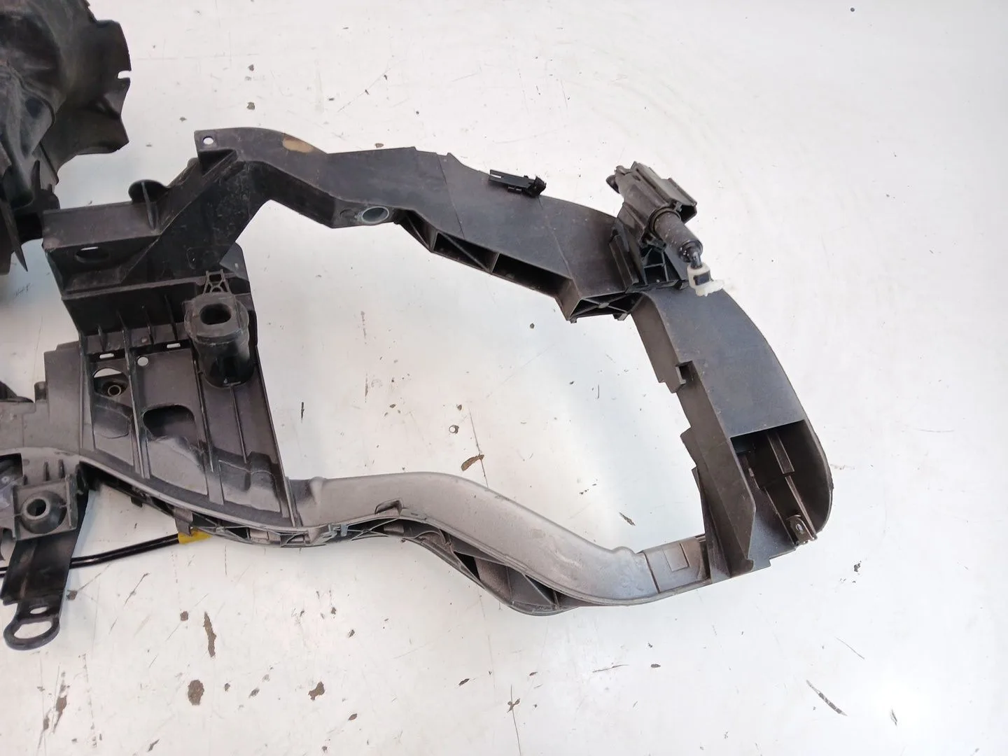 Coraza Frontal Interior para Ford Focus Iii