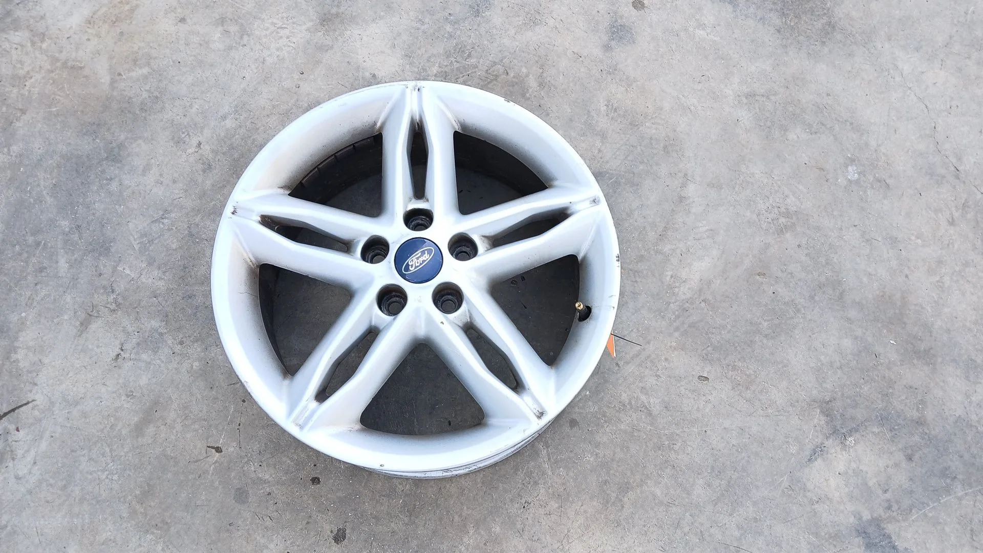 Llanta Delantera Izquierda para Ford Focus Iii