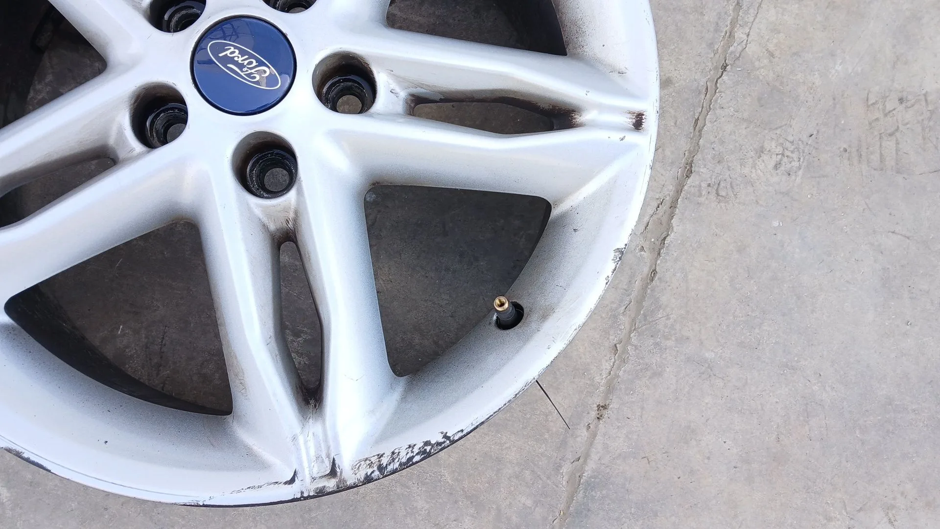 Llanta Trasera Izquierda para Ford Focus Iii