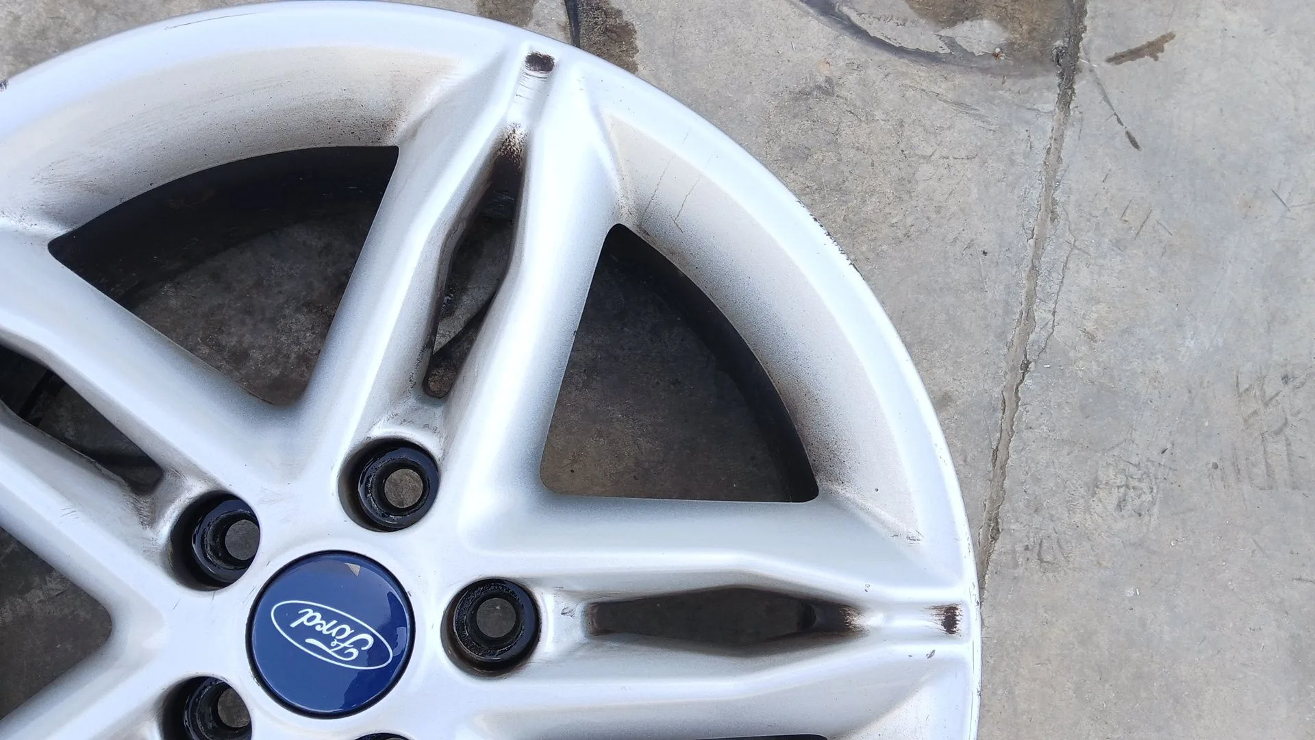 Llanta Trasera Izquierda para Ford Focus Iii