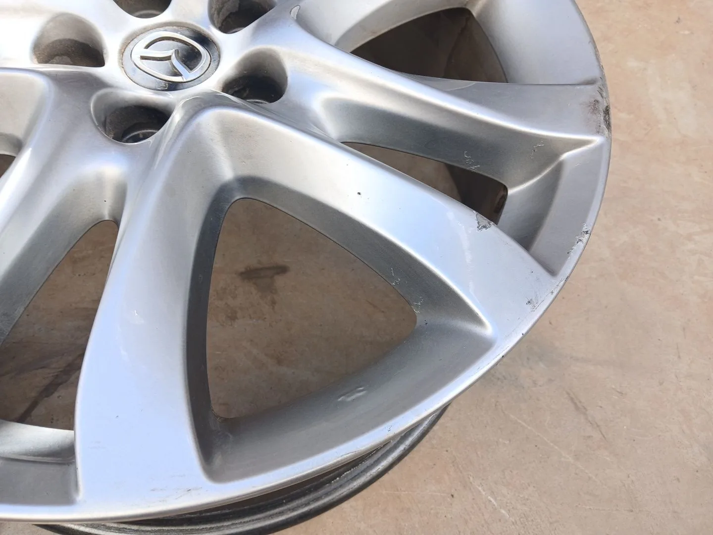 Llanta para Mazda 6 Sedan (Gj, Gl)