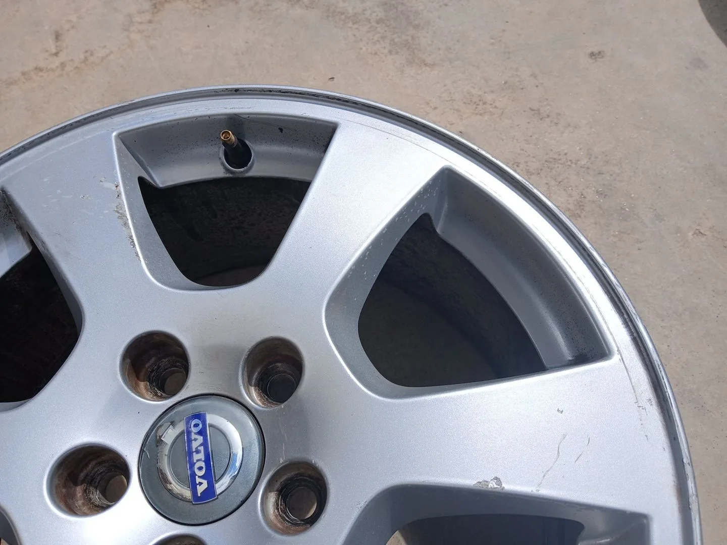Llanta para Volvo Xc60 I Suv (156)