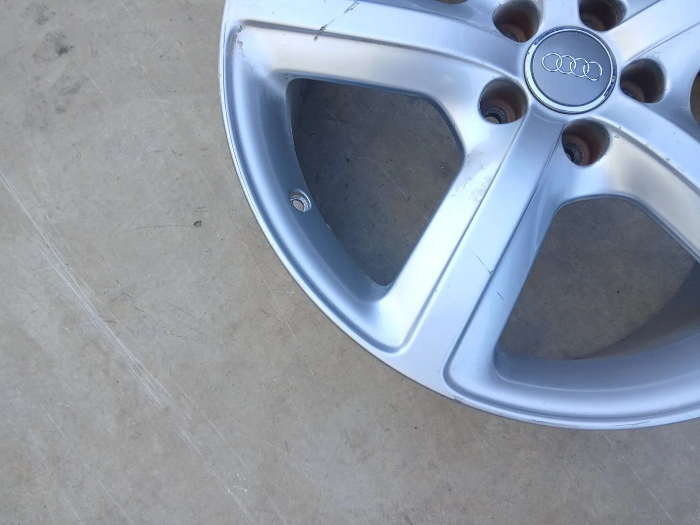 Llanta para Audi Q5 (8Rb)