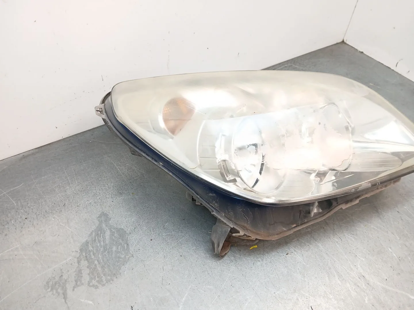 Faro Derecho para Opel Astra H (A04)