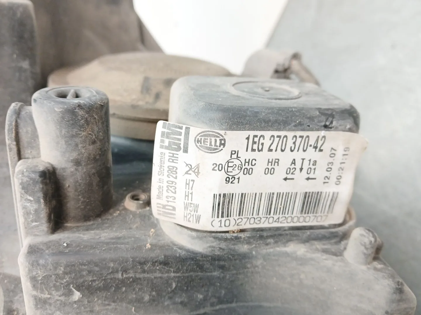 Faro Derecho para Opel Astra H (A04)
