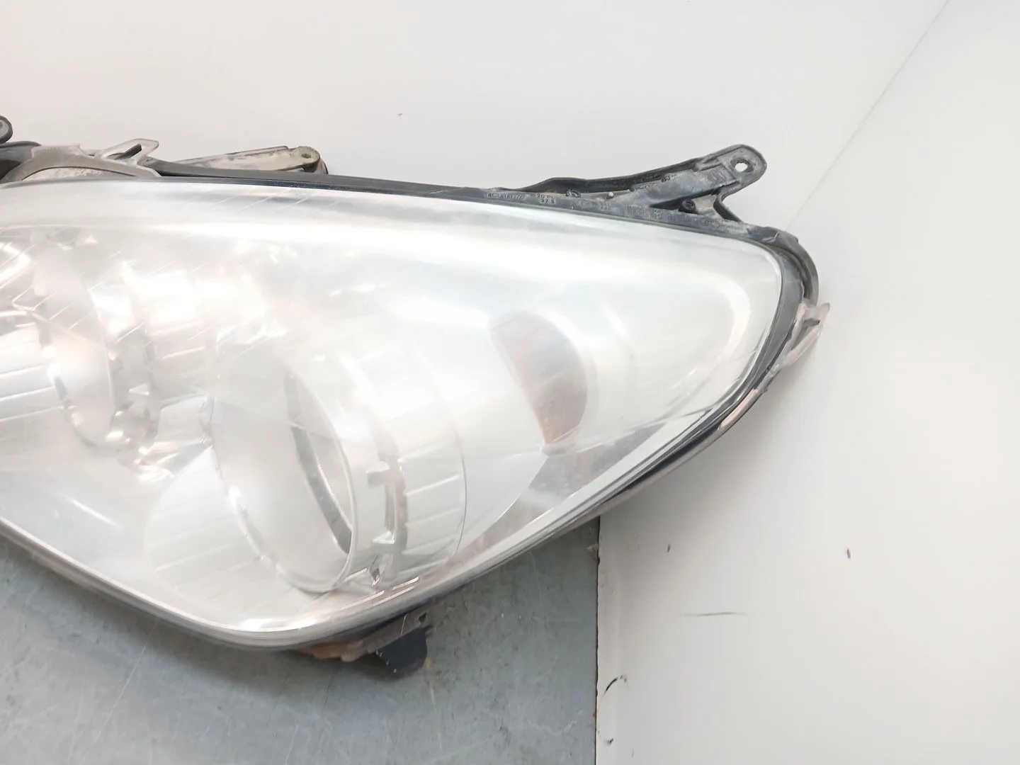 Faro Izquierdo para Opel Astra H (A04)