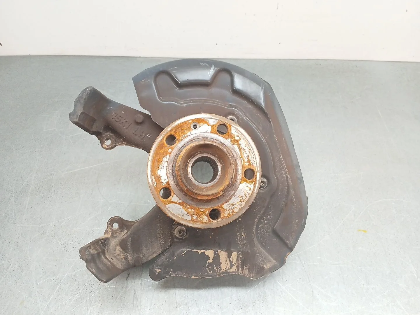 Mangueta Delantera Izquierda para Volkswagen Polo Vi (Aw1, Bz1, Ae1)
