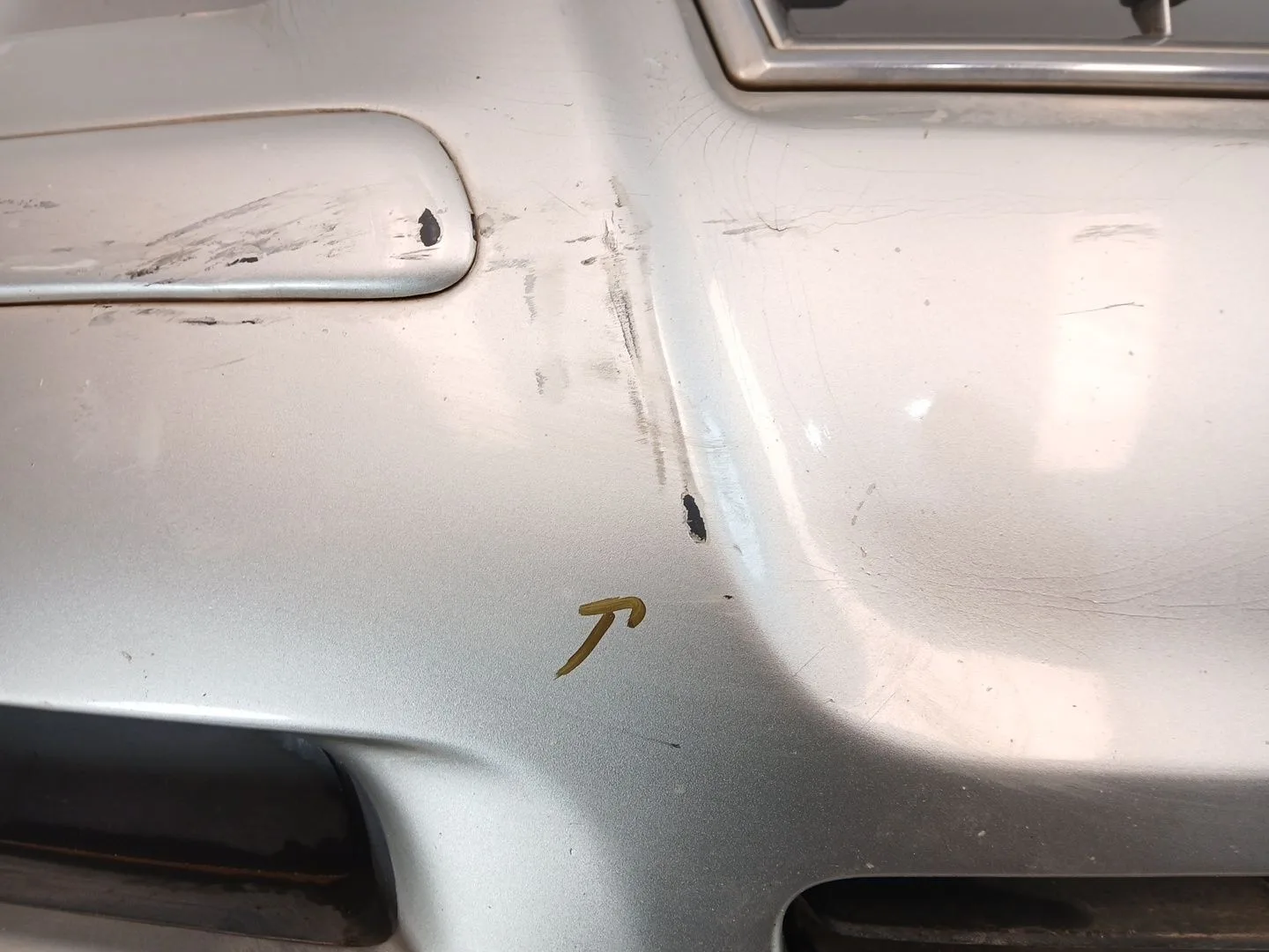 Paragolpes Delantero para Toyota Avensis (_T25_)