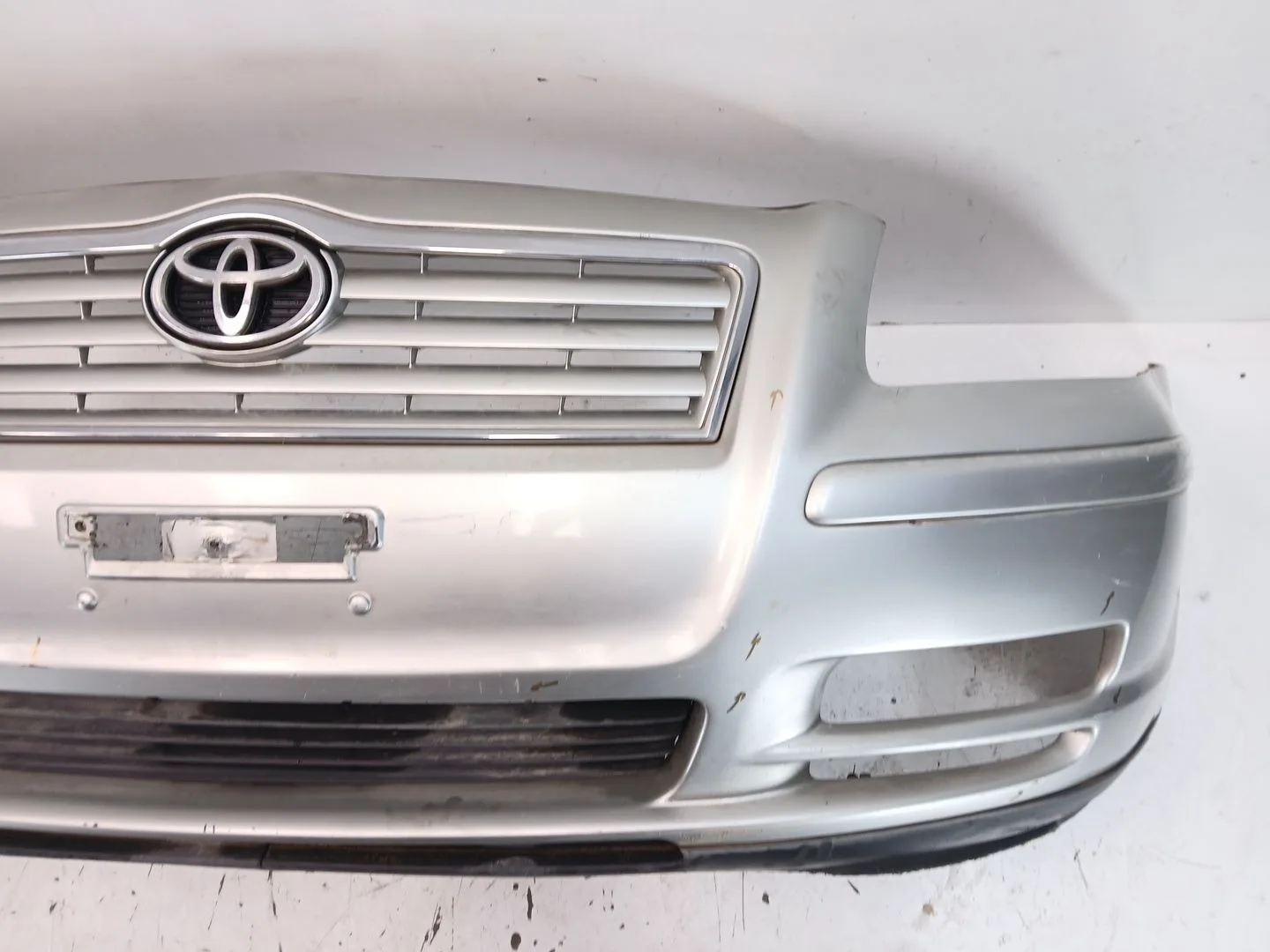 Paragolpes Delantero para Toyota Avensis (_T25_)