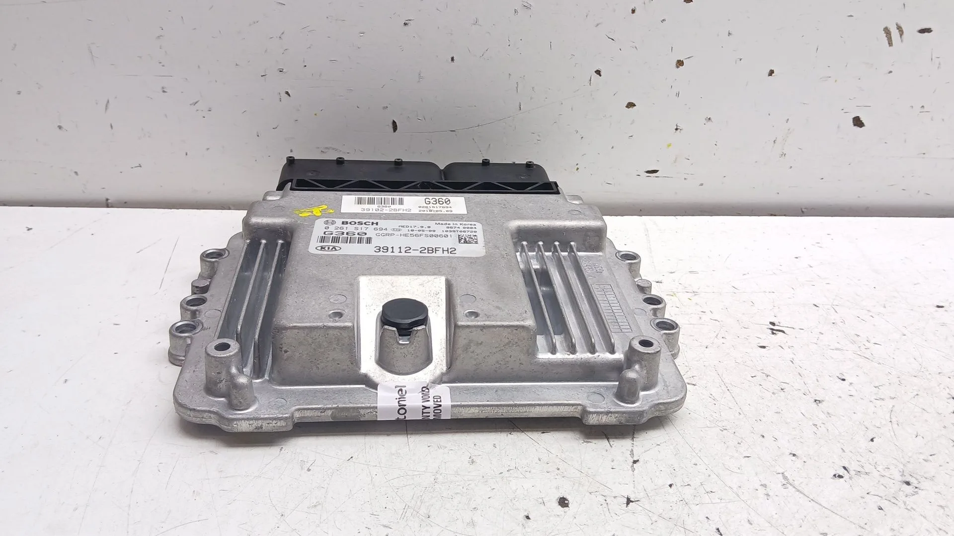 Centralita Motor Uce para Kia Carens Iv