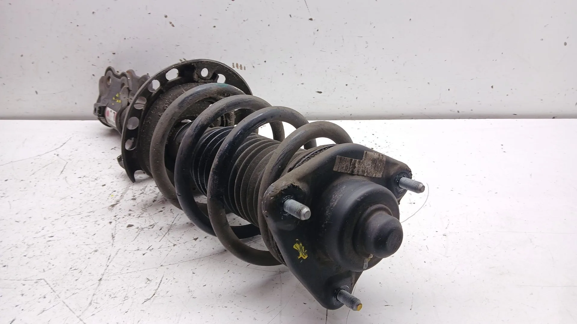 Amortiguador Delantero Izquierdo para Kia Carens Iv