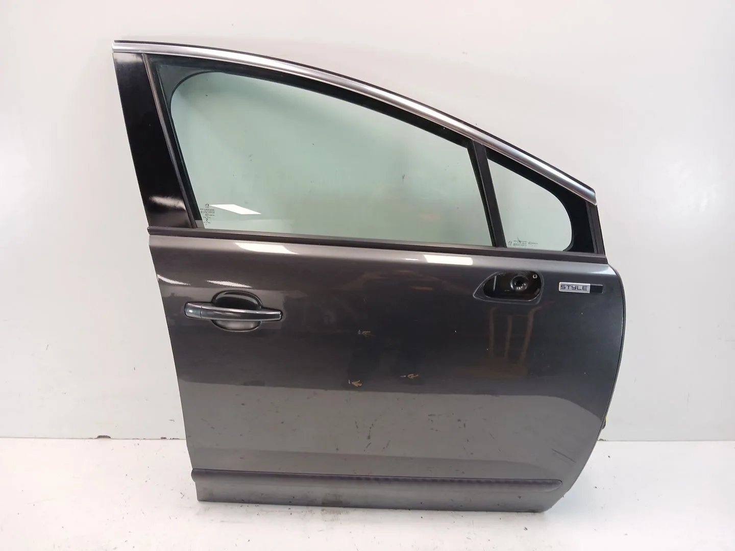 Puerta Delantera Derecha para Peugeot 3008 Van (Mr_, Mc_, Mj_)