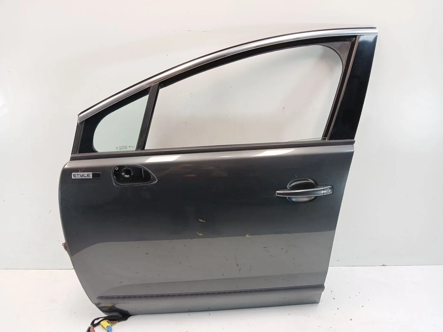 Puerta Delantera Izquierda para Peugeot 3008 Van (Mr_, Mc_, Mj_)