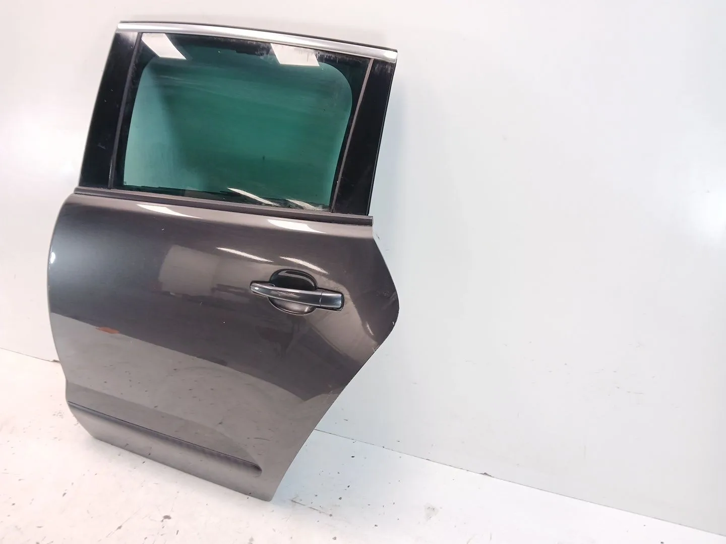 Puerta Trasera Izquierda para Peugeot 3008 Van (Mr_, Mc_, Mj_)