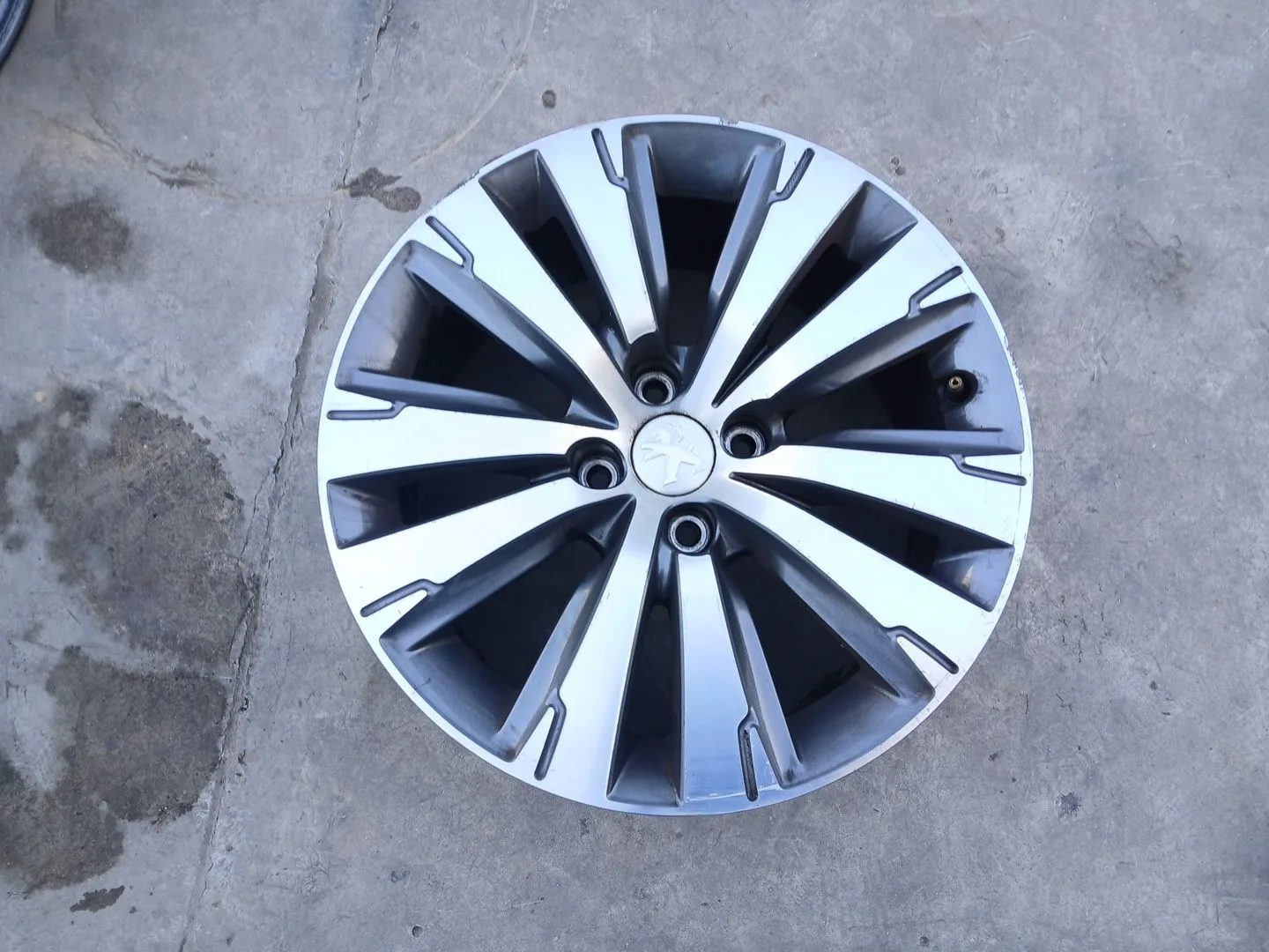 Llanta Delantera Derecha para Peugeot 3008 Van (Mr_, Mc_, Mj_)