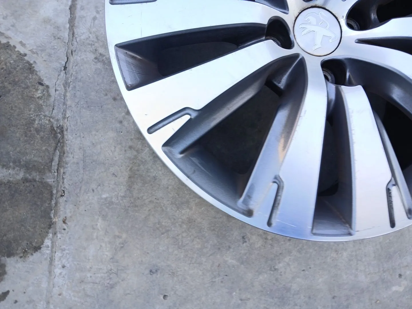 Llanta Delantera Derecha para Peugeot 3008 Van (Mr_, Mc_, Mj_)