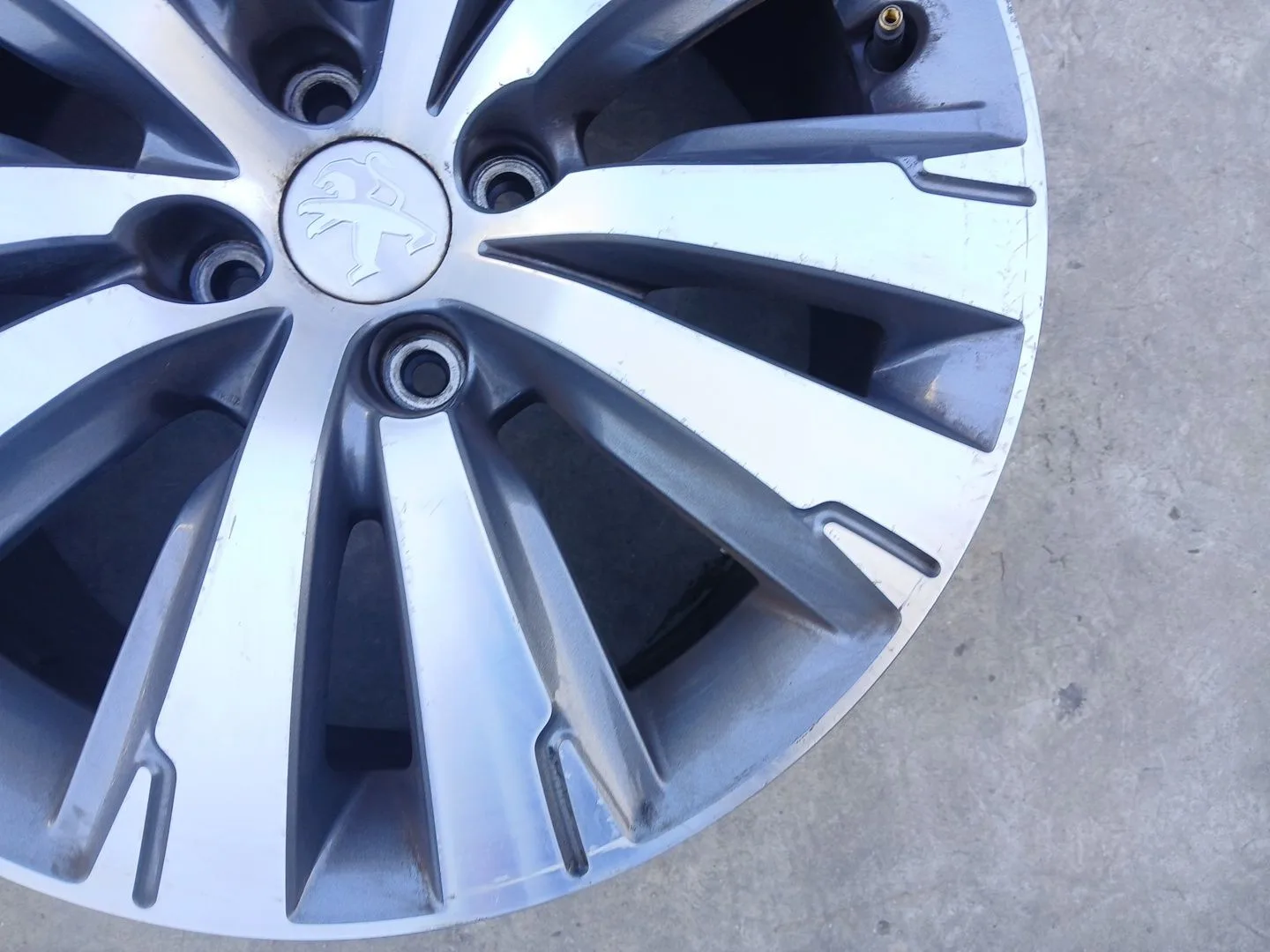 Llanta Delantera Derecha para Peugeot 3008 Van (Mr_, Mc_, Mj_)