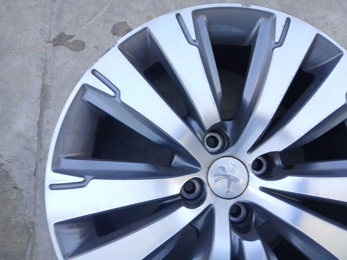 Llanta Delantera Derecha para Peugeot 3008 Van (Mr_, Mc_, Mj_)