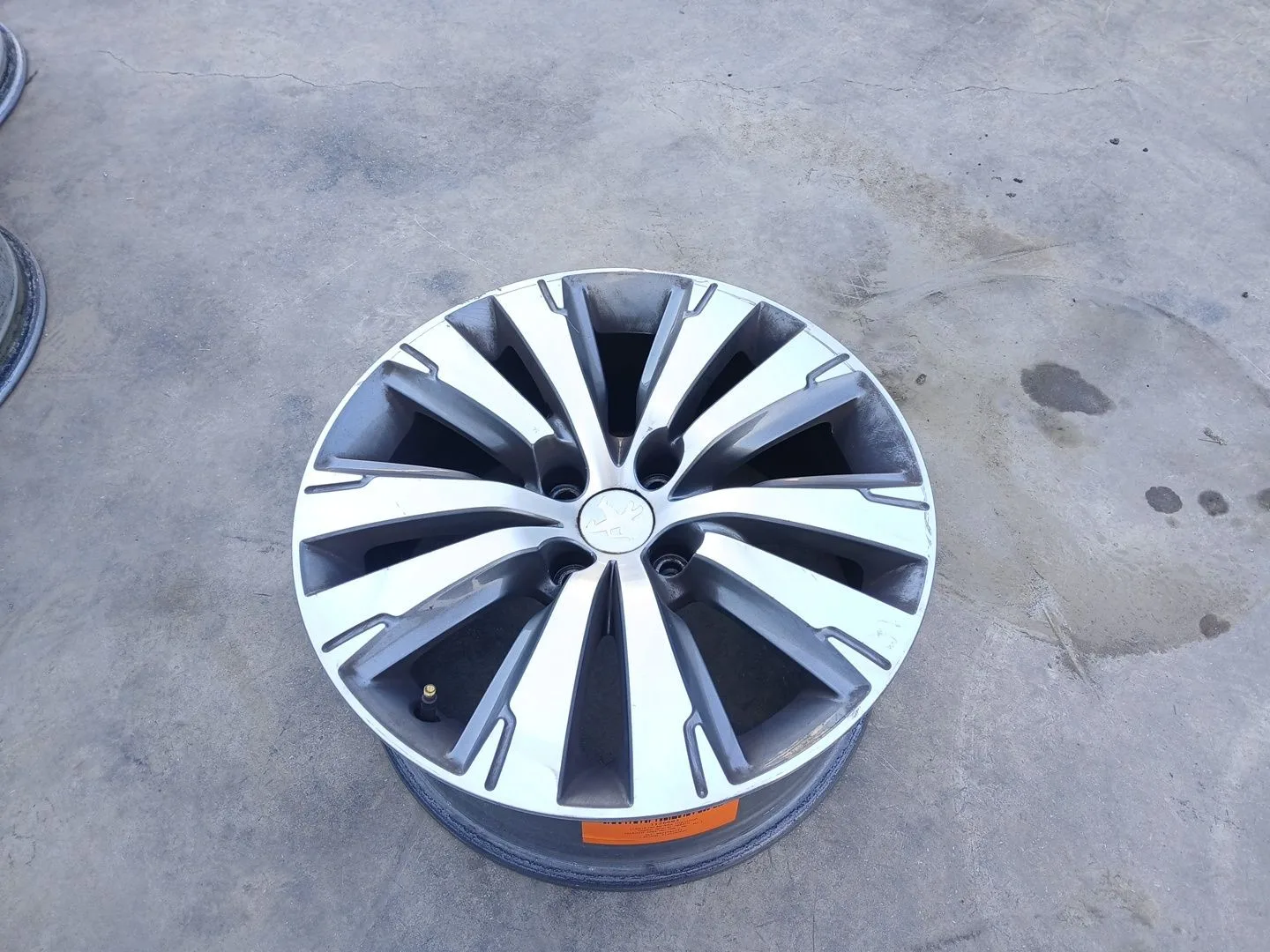 Llanta Delantera Izquierda para Peugeot 3008 Van (Mr_, Mc_, Mj_)