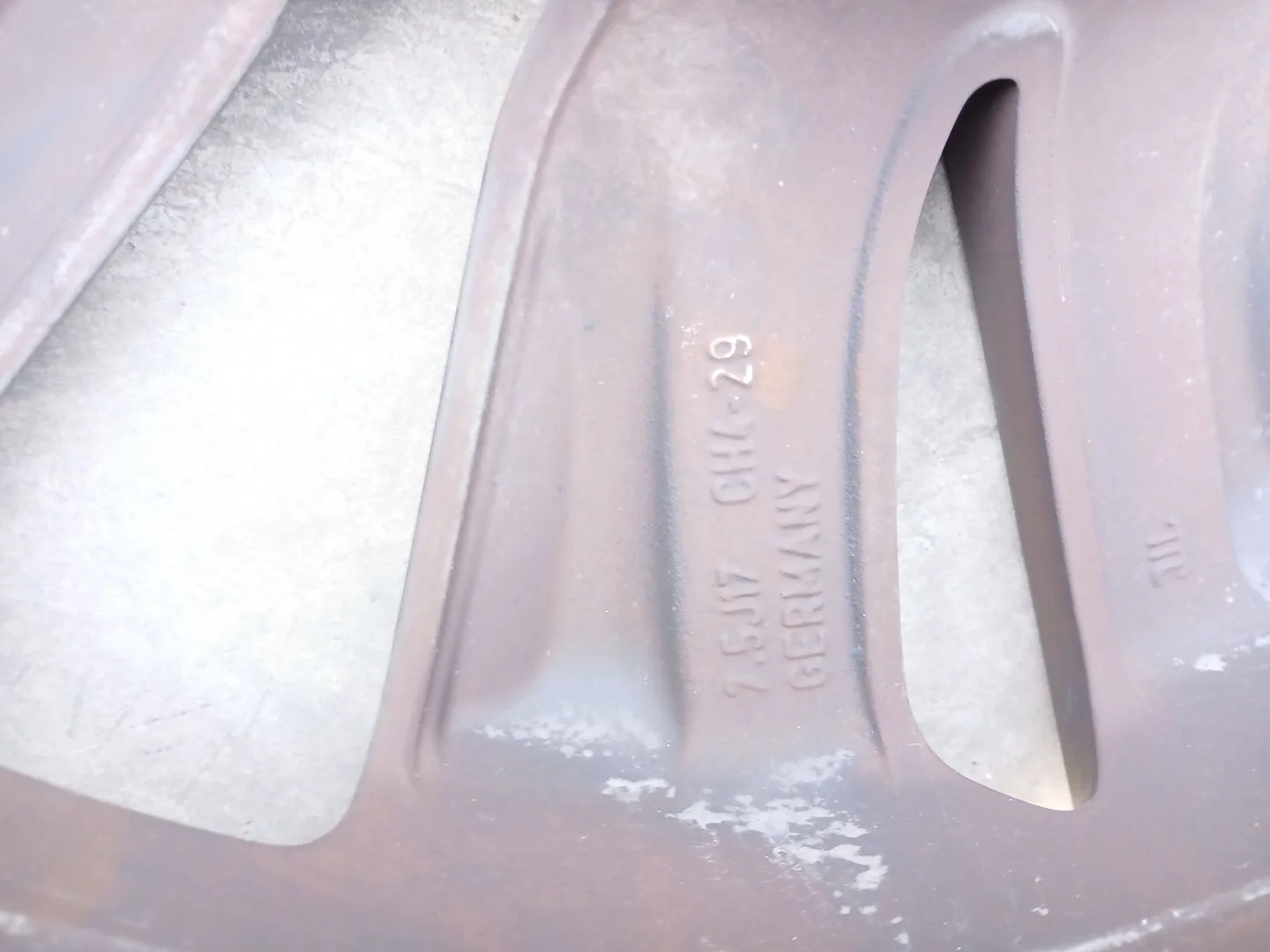 Llanta Trasera Izquierda para Peugeot 3008 Van (Mr_, Mc_, Mj_)