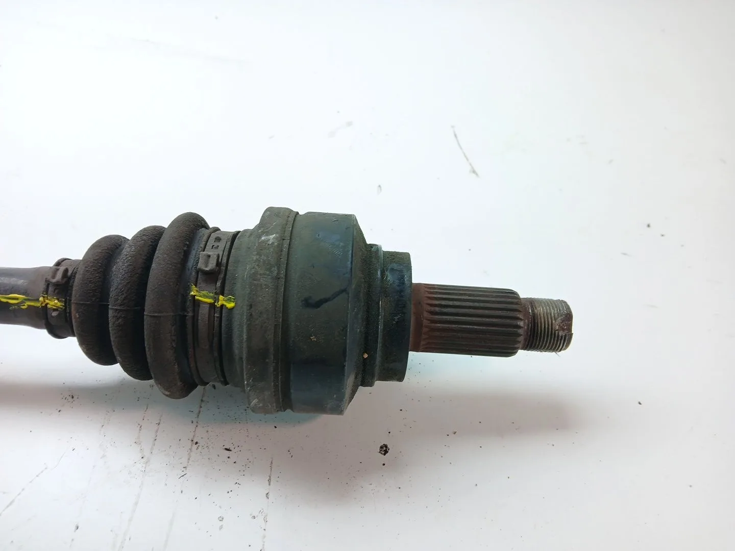 Transmision Trasera Derecha para Bmw 1 (F20)