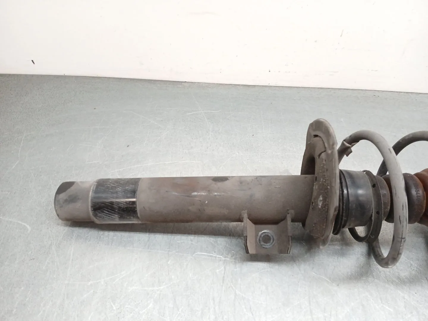 Amortiguador Delantero Izquierdo para Bmw 1 (F20)