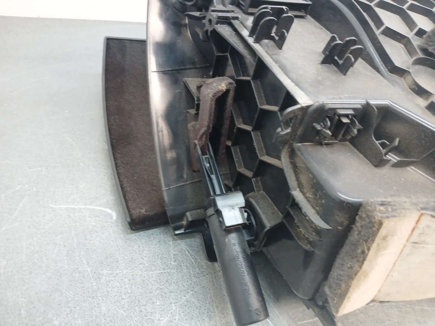 Guantera para Bmw 1 (F20)
