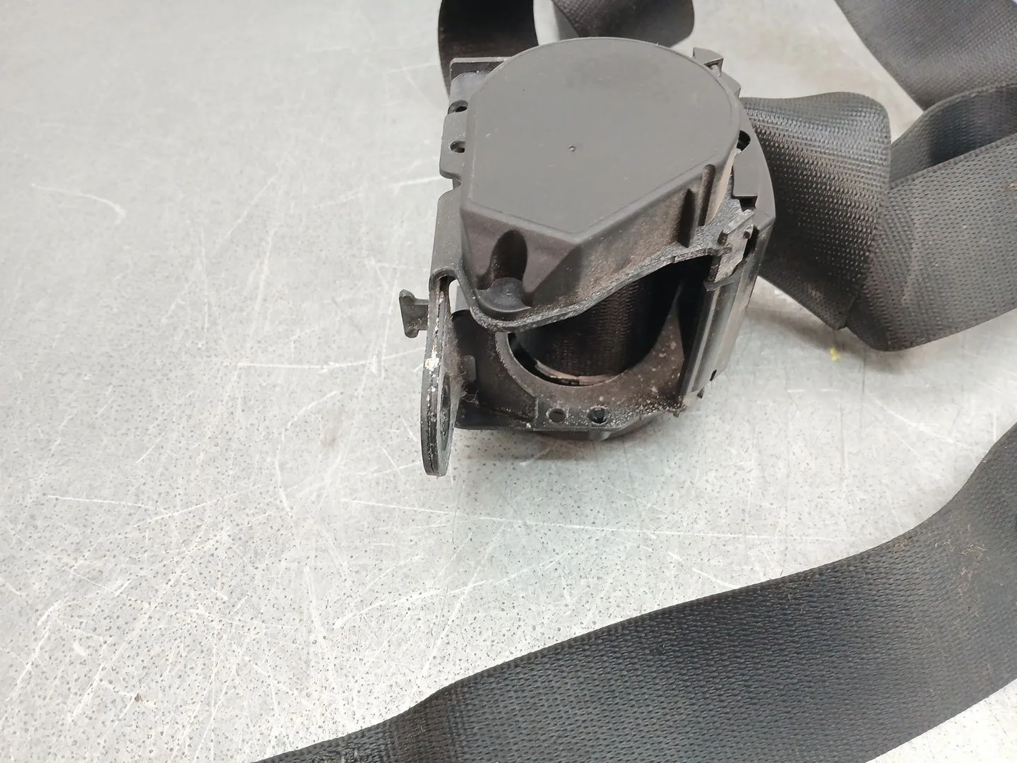 Cinturon Seguridad Trasero Derecho para Bmw 1 (F20)
