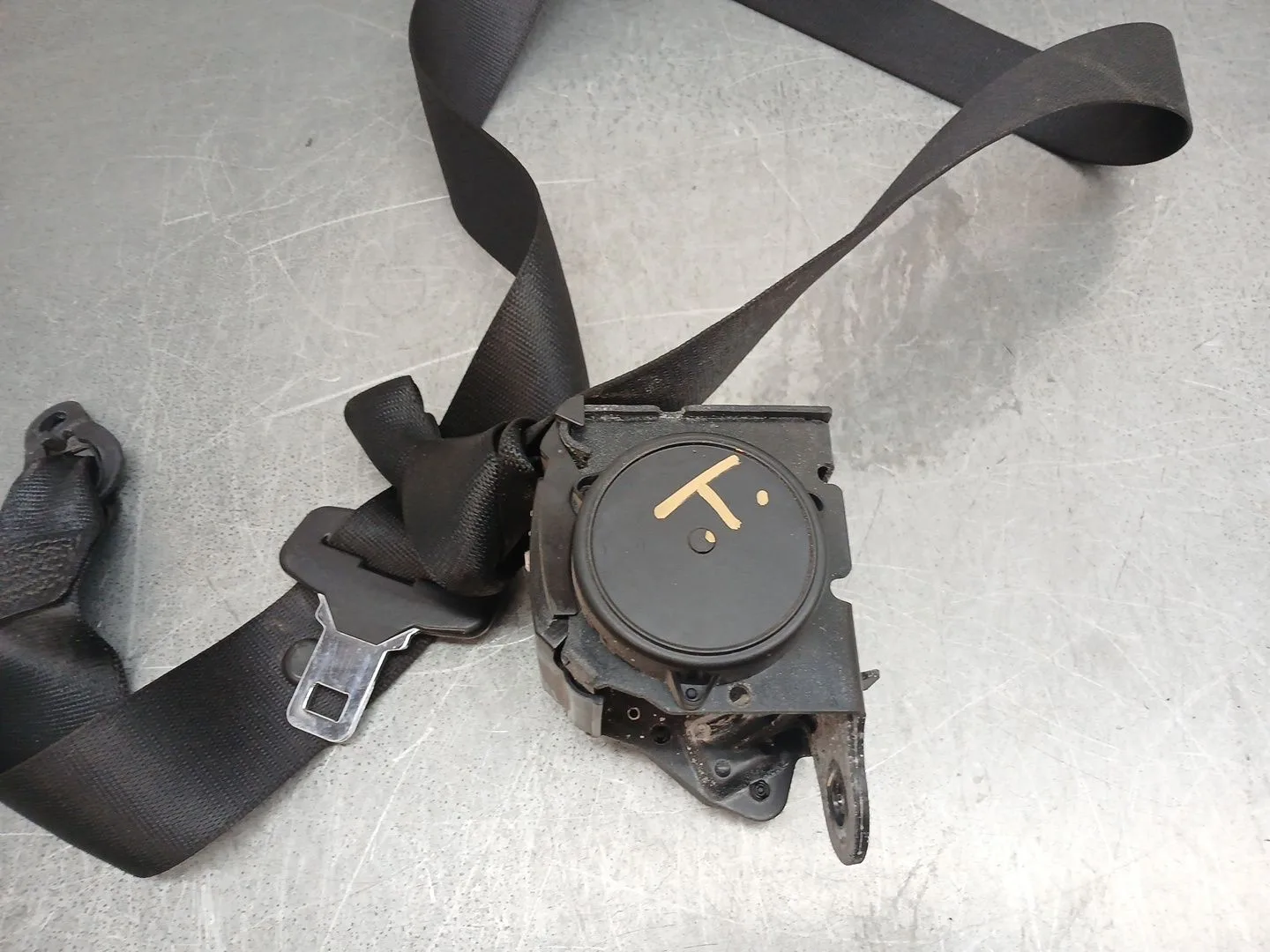 Cinturon Seguridad Trasero Izquierdo para Bmw 1 (F20)
