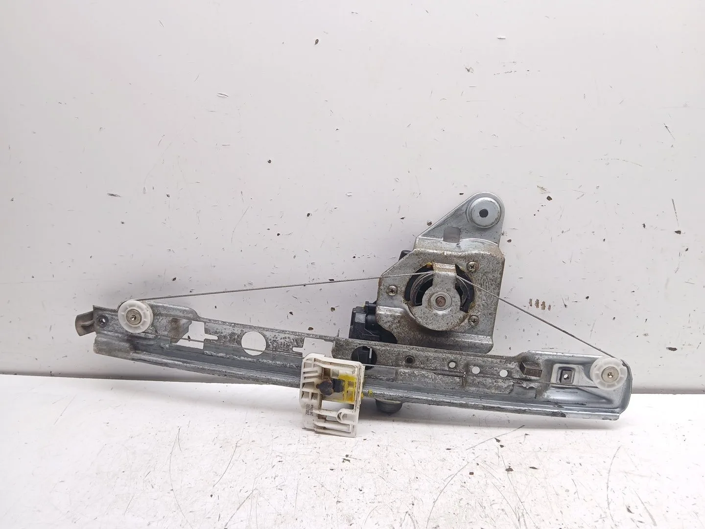 Elevalunas Trasero Izquierdo para Renault Megane Ii (Bm0/1_, Cm0/1_)