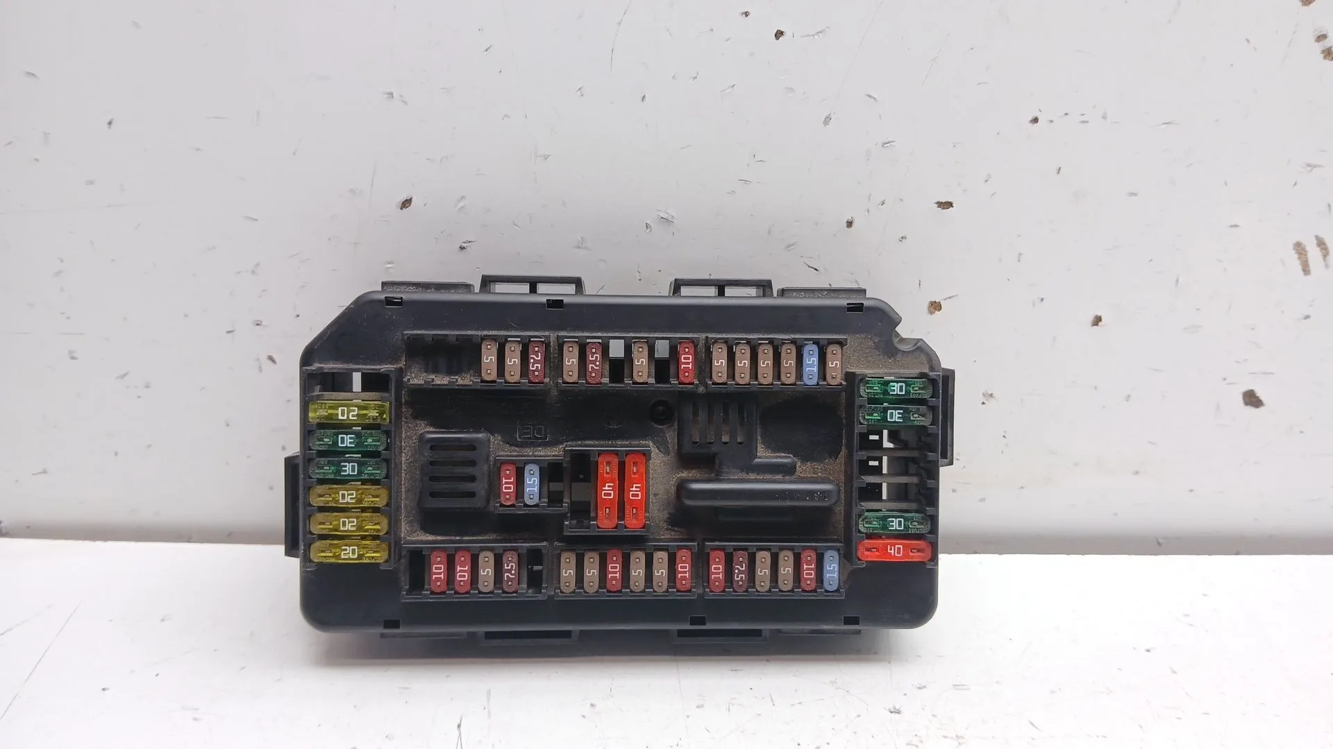 Caja Reles / Fusibles para Bmw 1 (F20)
