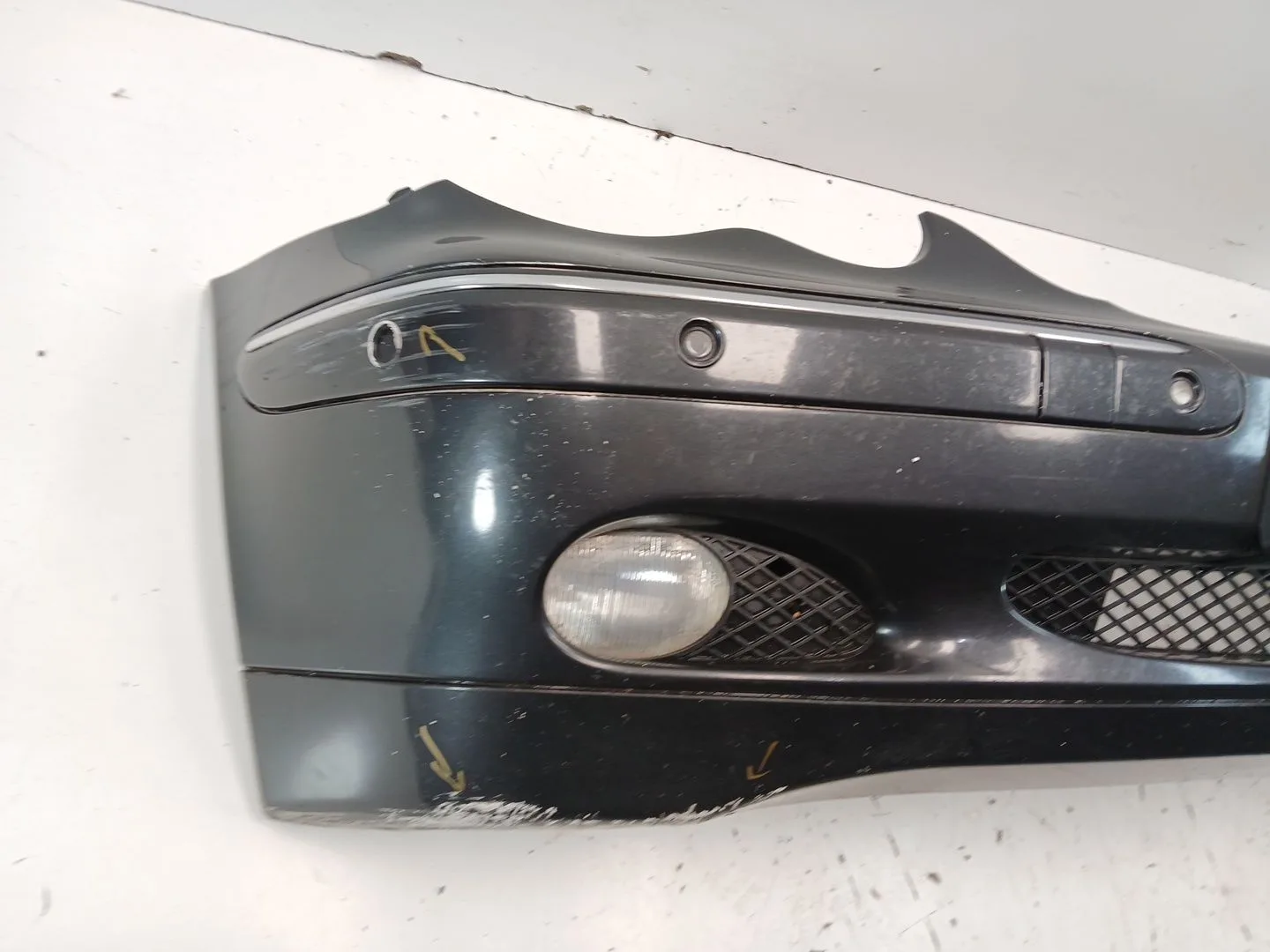 Paragolpes Delantero para Mercedes-Benz Clase C (W203)