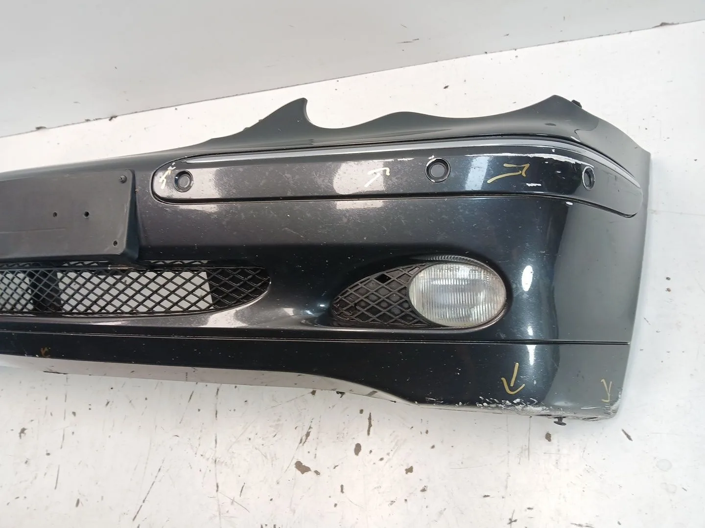 Paragolpes Delantero para Mercedes-Benz Clase C (W203)