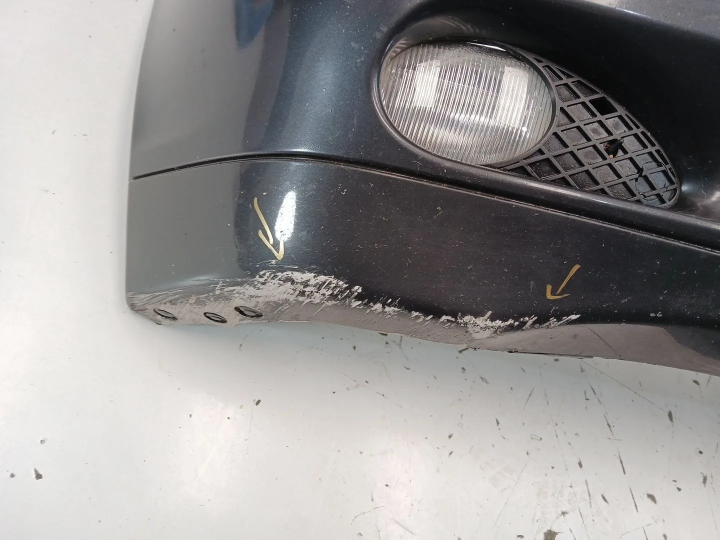 Paragolpes Delantero para Mercedes-Benz Clase C (W203)