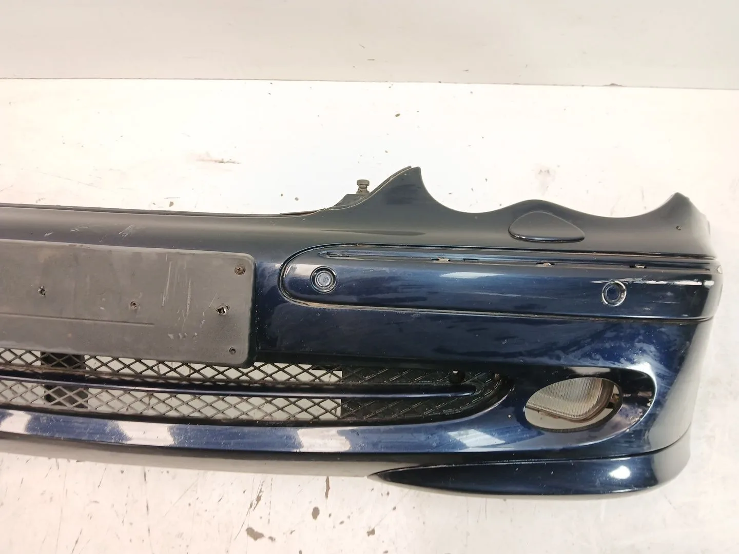 Paragolpes Delantero para Mercedes-Benz Clase C (W203)