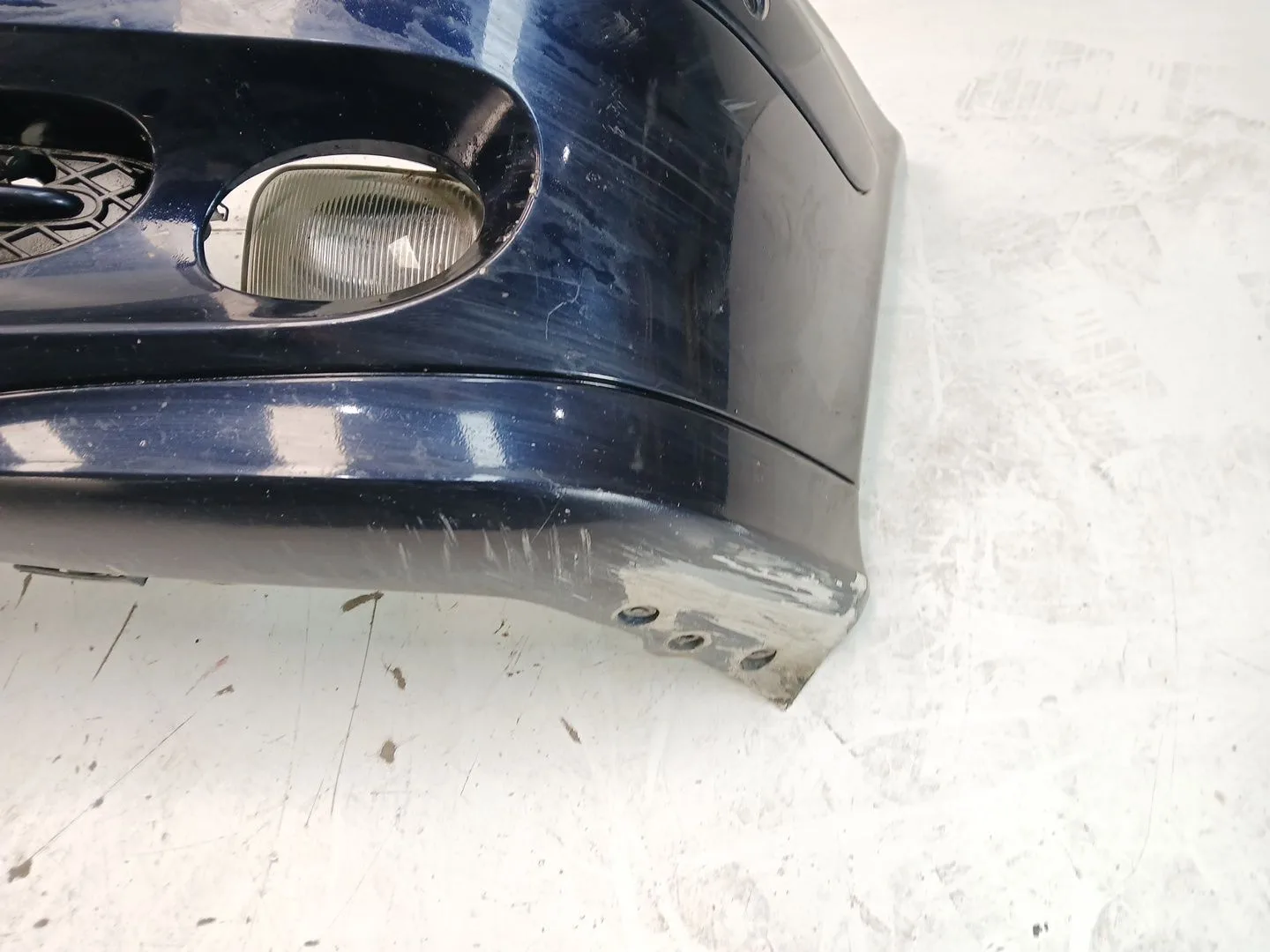 Paragolpes Delantero para Mercedes-Benz Clase C (W203)