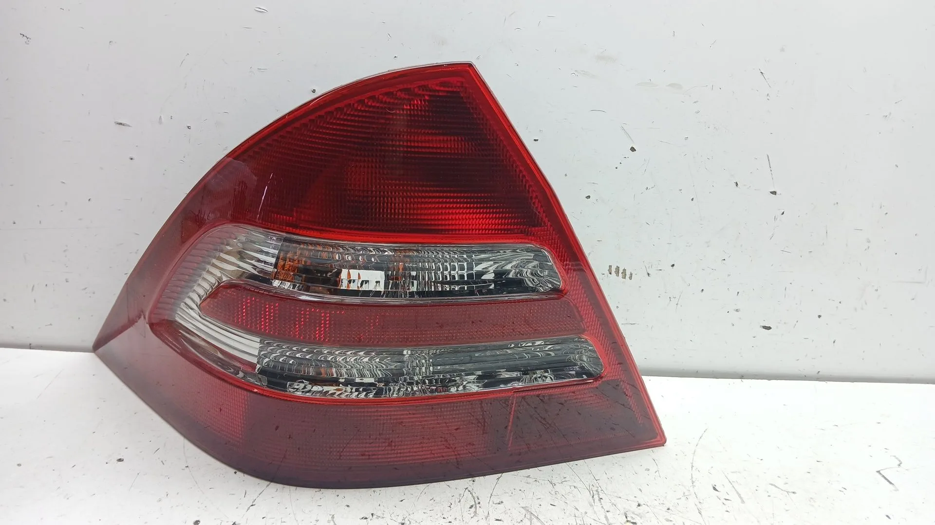 Piloto Trasero Izquierdo para Mercedes-Benz Clase C (W203)