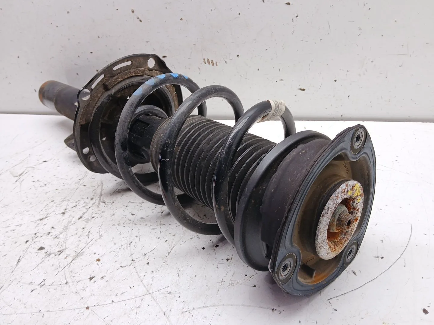 Amortiguador Delantero Derecho para Volkswagen T-Cross (C11, D31)