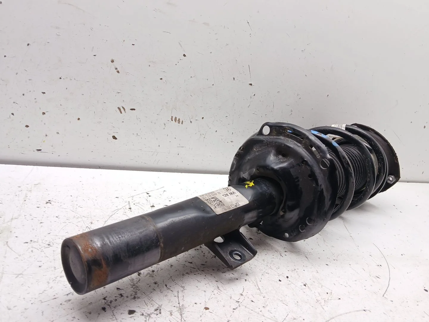 Amortiguador Delantero Derecho para Volkswagen T-Cross (C11, D31)