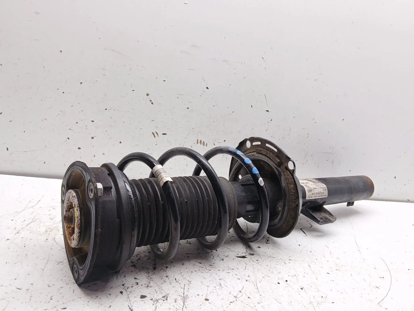 Amortiguador Delantero Derecho para Volkswagen T-Cross (C11, D31)