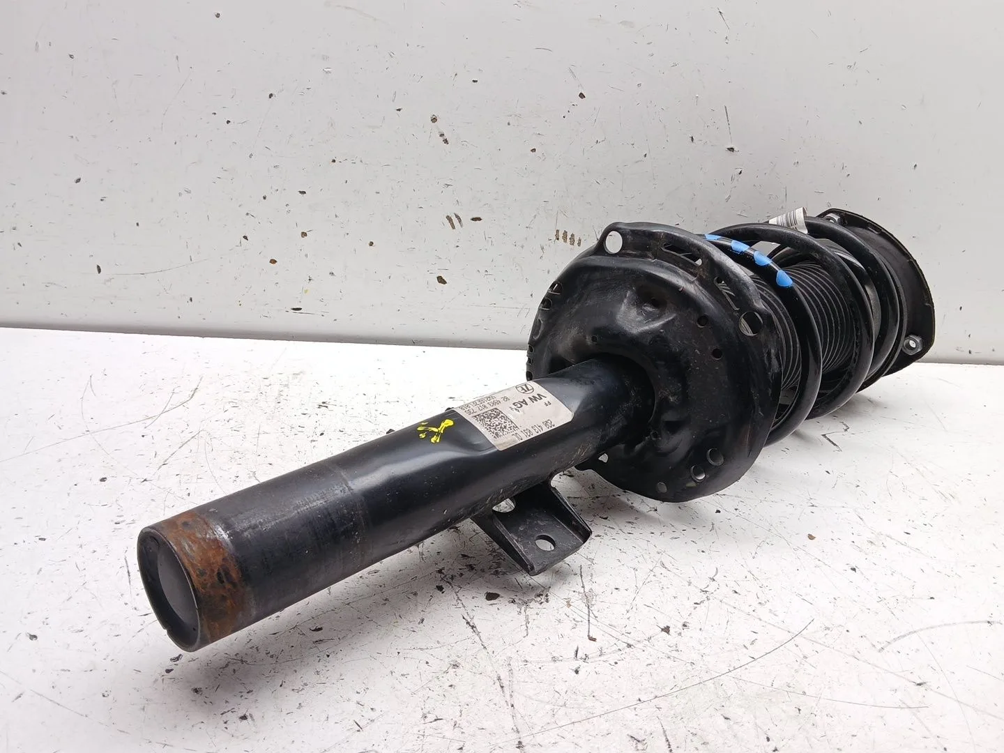 Amortiguador Delantero Izquierdo para Volkswagen T-Cross (C11, D31)