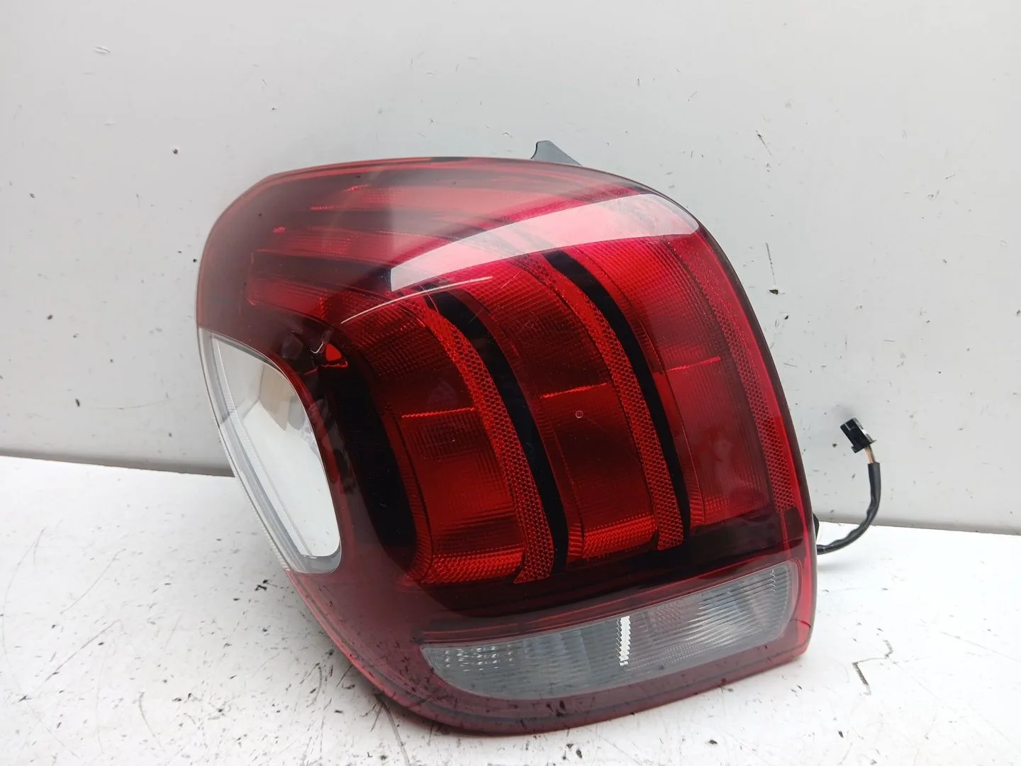 Piloto Trasero Izquierdo para Peugeot 108