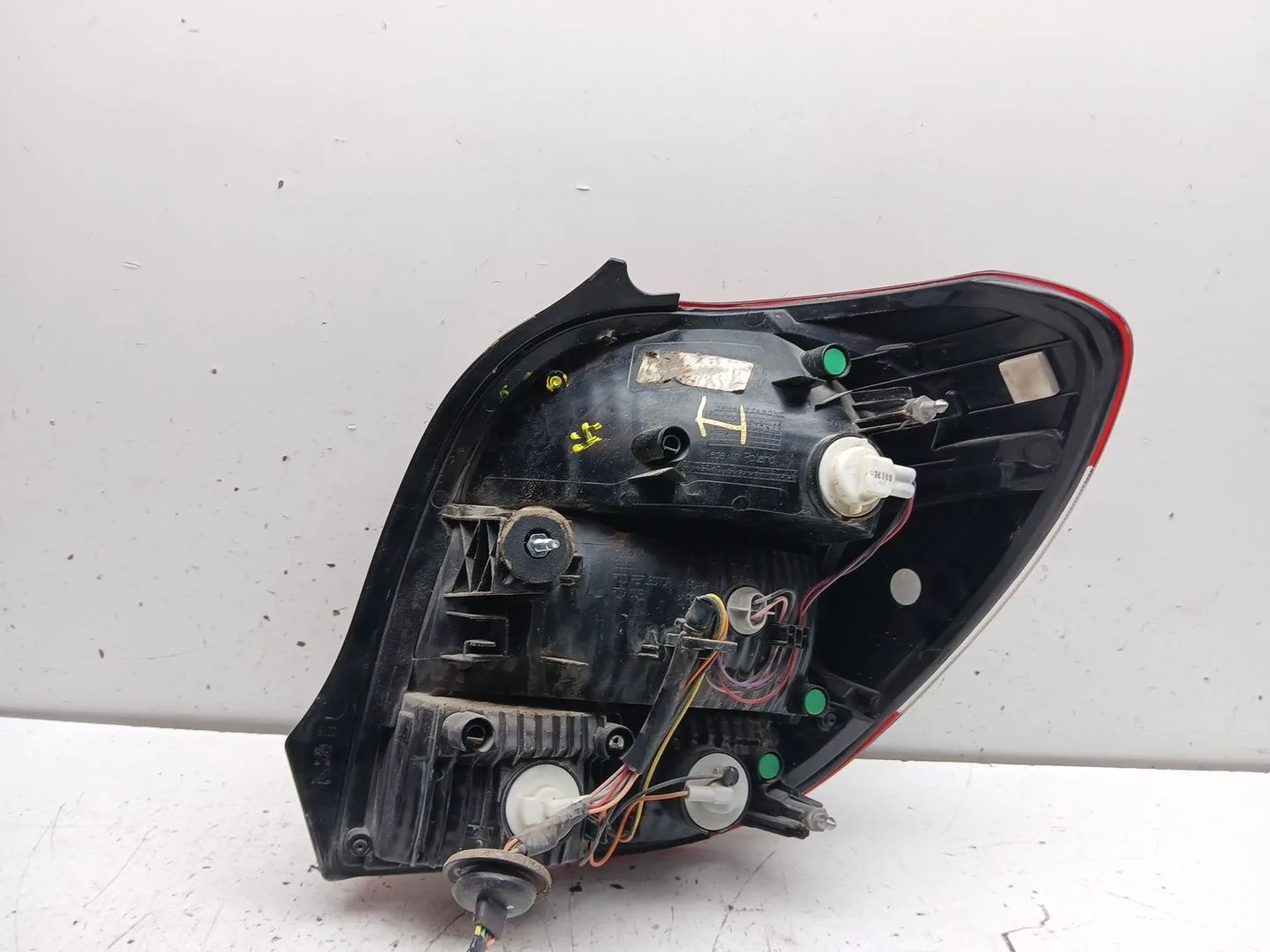 Piloto Trasero Izquierdo para Peugeot 108