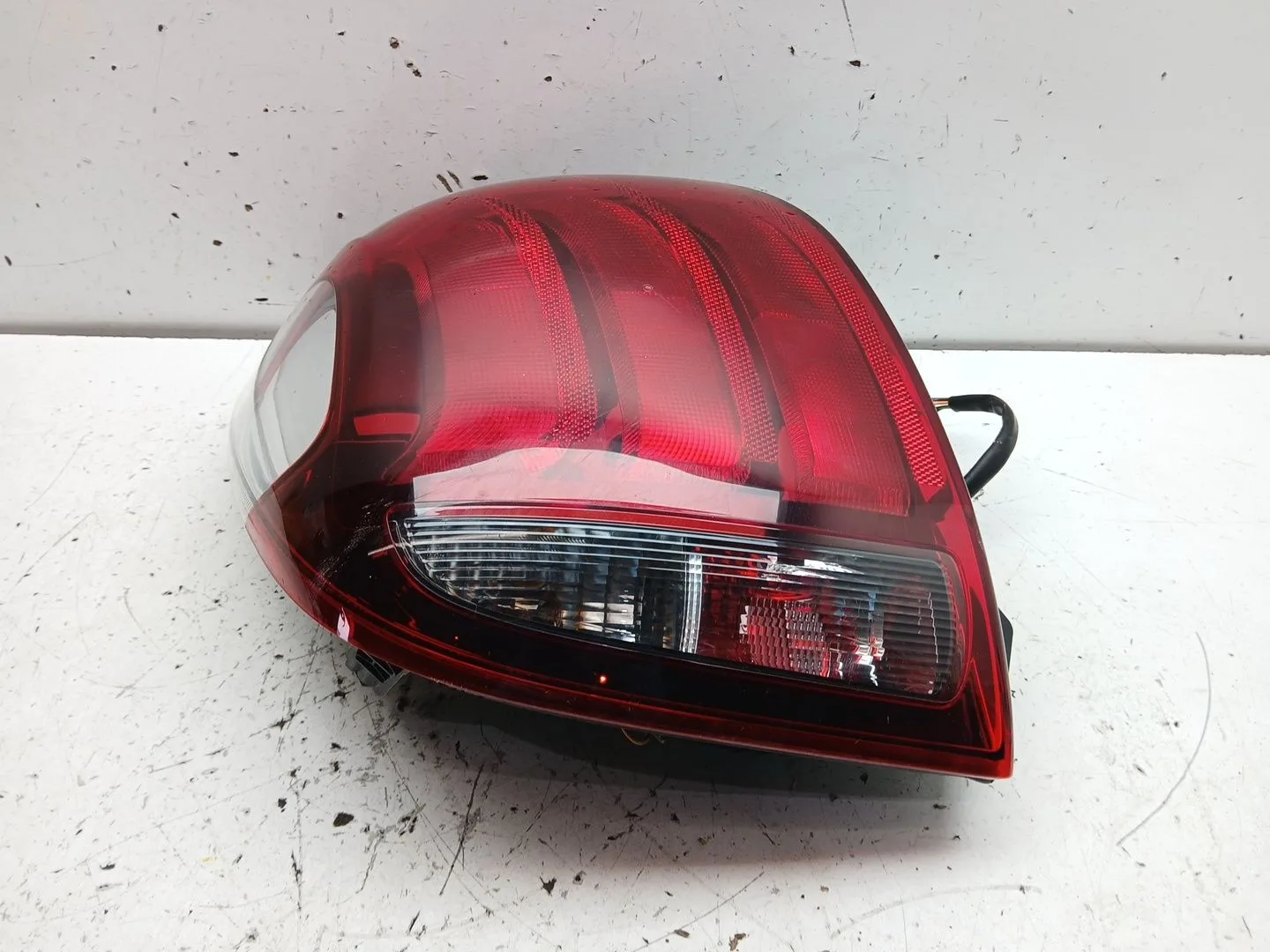 Piloto Trasero Izquierdo para Peugeot 108