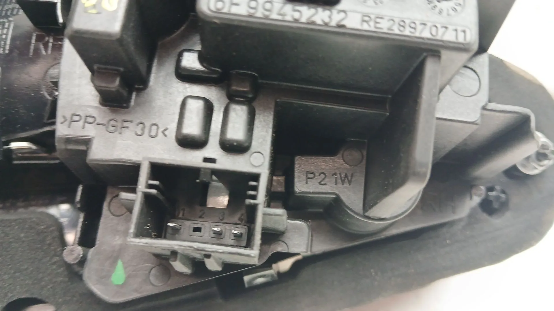 Piloto Trasero Derecho Interior para Seat Arona (Kj7, Kjp)