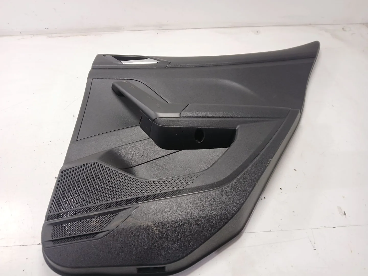 Guarnecido Puerta Trasera Derecha para Volkswagen T-Cross (C11, D31)