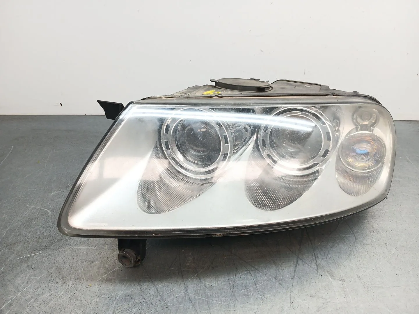 Faro Izquierdo para Volkswagen Touareg (7La, 7L6, 7L7)