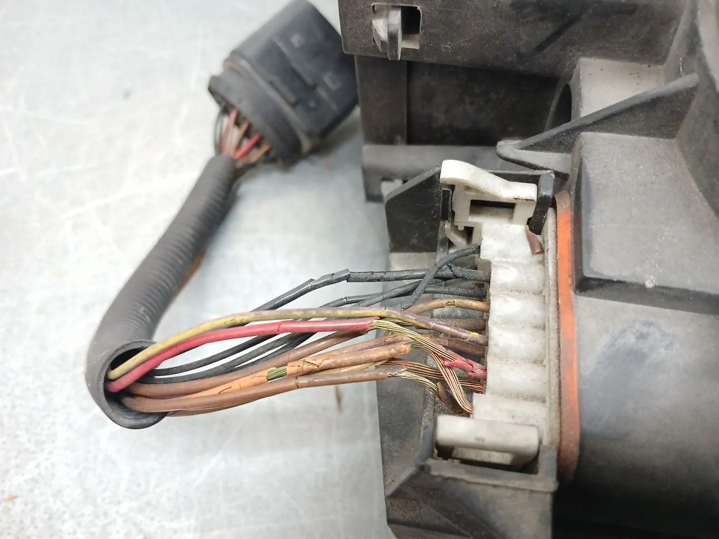 Faro Izquierdo para Volkswagen Touareg (7La, 7L6, 7L7)