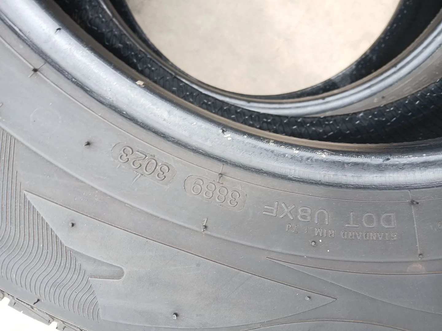 Neumatico para Volkswagen Touareg (7La, 7L6, 7L7)